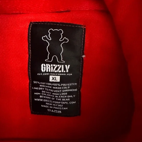 GRIZZLY Plaid Teddy Bear Hoodie - Picture 3 of 7